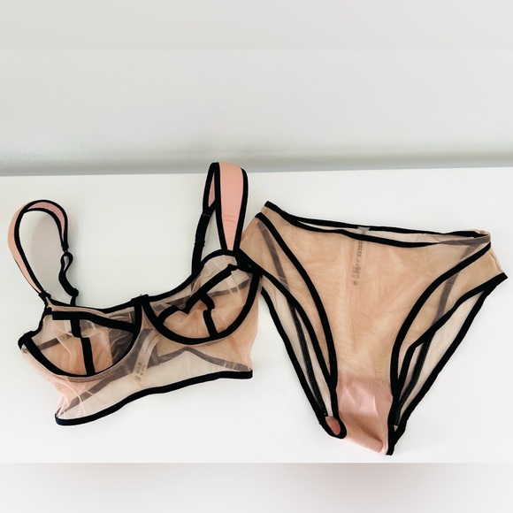 Undress Code In the Clouds set - Picture 7 of 16